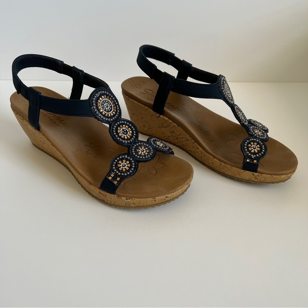 Skechers Beverlee Date Glam Wedge Sandals Navy Rhinestone Beaded Size 9 - Picture 2 of 8